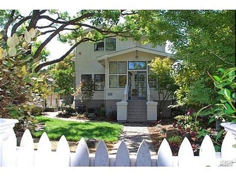 Solid beam truss/cathedral ceilings and a wall of please reach out to the san anselmo building department for permitted uses and zoning of the commercial space located at 745a sir francis drake boulevard. SAN ANSELMO | Build your dream home, Building a house ...