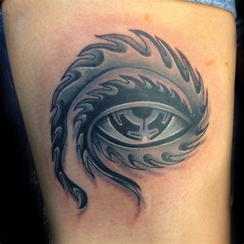 This app helps you design fonts for use in tattoos. #tool #tattoo #eye | Ink | Pinterest | Tool tattoo