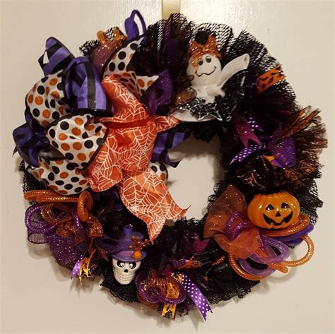 Halloween wreath Ghost Wreath | Etsy | Halloween door decorations ...