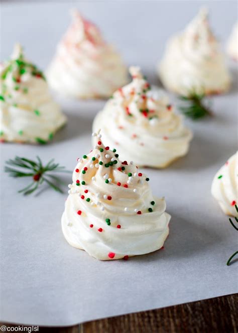 Christmas Tree Meringue Cookies