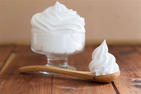 Keto Whipped Cream Recipe - Perfect Keto