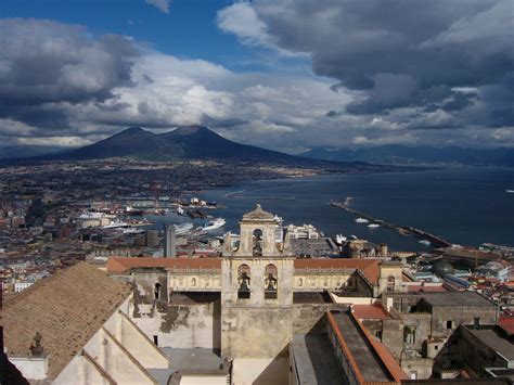 Things to Do in Naples Italy | Learn about Italy