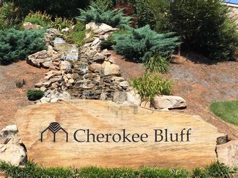 Browse thousands of listings now! 2020 Cherokee Bluff Dr, Knoxville, TN 37920 - Townhouse ...