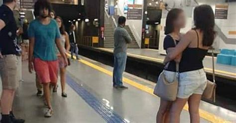 This Photo Of Girls Kissing In A Brazil Subway Is Going Viral You