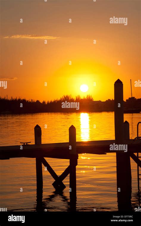 Boat Dock Sunrise Stock Photo Alamy
