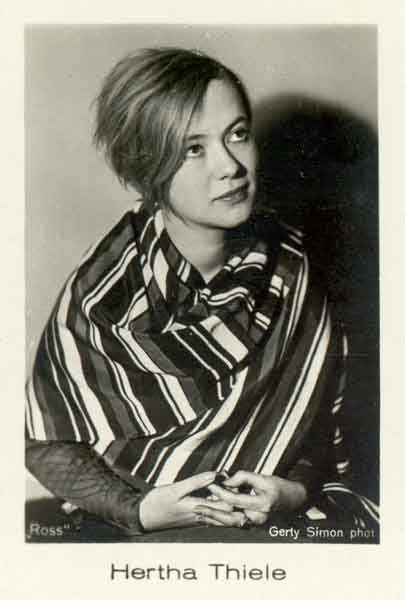 Hertha thiele was born on may 8, 1908 in leipzig, germany. Hertha Thiele | Hertha, Mädchen in uniform, Schauspieler