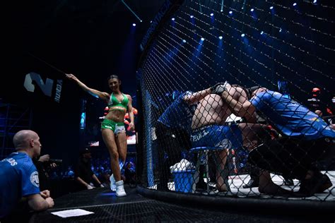 O co w życiu chodzi, jeśli nie o to, żeby podnosić poprzeczkę i. MMA. "Blisko 60 tysięcy widzów!". KSW podsumowało 2019 rok ...
