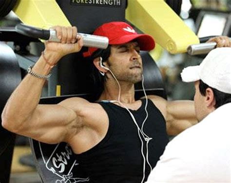 Hrithik Roshan Workout And Diet For Krrish 3 Body ~ Top Ten Indian Bodybuilders Indian