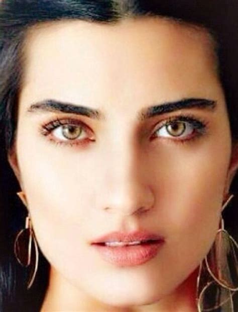 Tuba Buyukustun Turkish Actress Beautiful Figure Beautiful Eyes Most