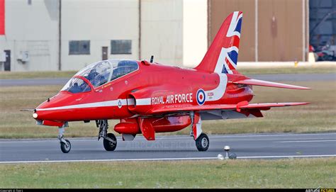 Xx323 Royal Air Force Red Arrows British Aerospace Hawk T1 1a At