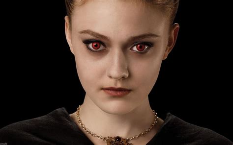 Dakota fanning better get used to signing autographs. GallianMachi — Dakota Fanning as Jane Volturi in Twilight