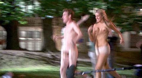 Candace Kroslak Desnuda En American Pie Una Fiesta De Pelotas