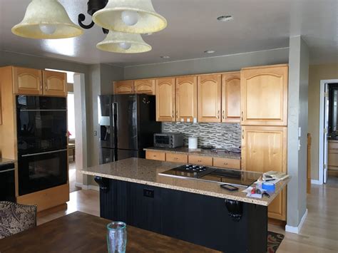 Ndd refinishing is the premier kitchen cabinet refinishing and painting contractors in pittsburgh. Cabinet Painting Services | Kitchen Cabinet Painters ...