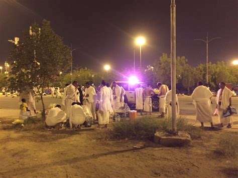 Setelah masuk waktu dzuhur disampaikan khutbah arafah. Begini Suasana Malam Menjelang Wukuf Di Arafah