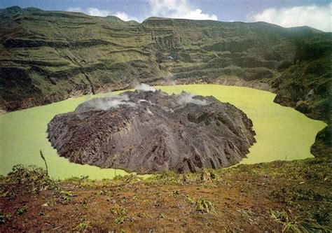 It then became part of the british commonwealth of nations. Soufrière St. Vincent | Volcano World | Oregon State ...