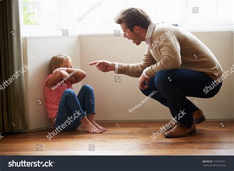 Father Shouting Young Daughter Stock Photo 173523611 Shutterstock