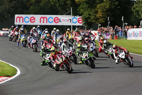 mce british superbike race three results from oulton park roadracing world magazine