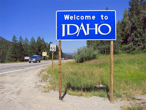 Wyoming Idaho Border Sign On Idaho State Highway 33 Flickr