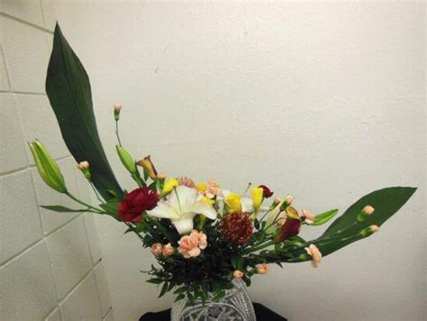 Crescent arrangements featuring graceful curved line ... After completing ics canada's travel and tourism program i joined travel professionals international as an independent associate and started my own business from home.