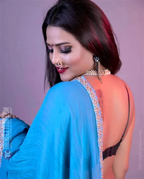 Kooku Web Series Actress Ruks Khandagale Hot Stills In Blue Saree