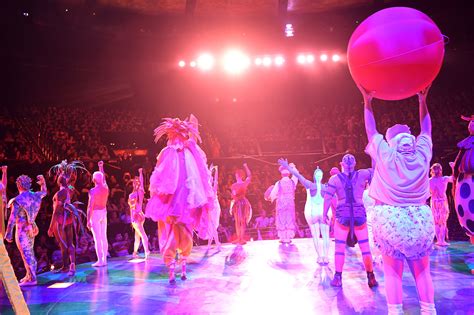 Cirque Du Soleils June Return Will Reunite Vegas Performers With Their