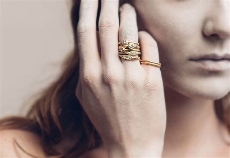 Trendy Diamond Ring Design For Female