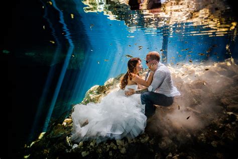 Saying ‘i Do With An Underwater Wedding Theme Different