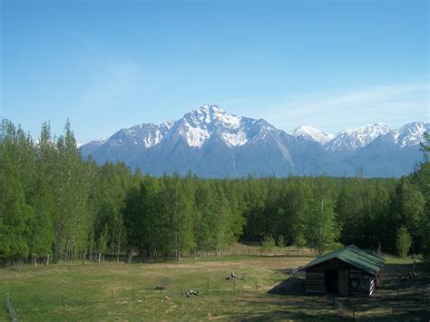 Palmer Alaska This Mountain Is Pioneer Peak Places To Go Alaska