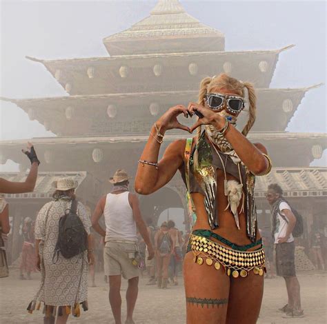 Pin By Istvan Kerekes On Festivals Burning Man Outfits Burning Man Fashion Burning Man