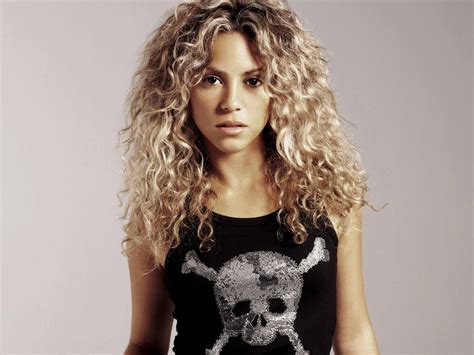 Слушать песни и музыку shakira онлайн. Shakira Wallpapers - Wallpaper Cave