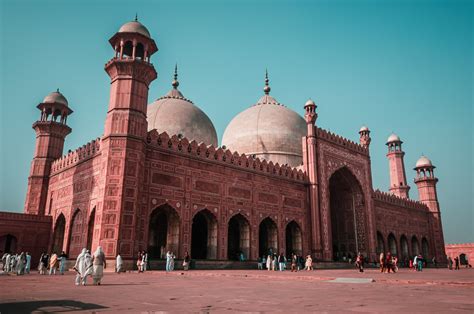 6 Must Visit Historical Places In Pakistan