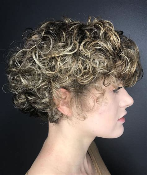 60 Most Delightful Short Wavy Hairstyles Curly Hair Styles Naturally Blonde Balayage Bob