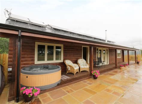 Luxury Lodges With Hot Tubs View Now Luxury Lodge Stays