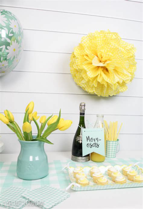 There are literally hundreds of themes to choose from. DIY Baby Shower Decor - Resin Crafts