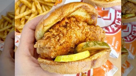 Popeyes Latest Chicken Sandwich Has The Internet Buzzing