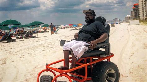 wheelchair bound alabama man enjoys his first ever day on the beach it s a southern thing