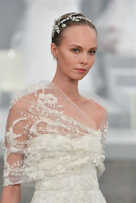 36 most stunning wedding dresses