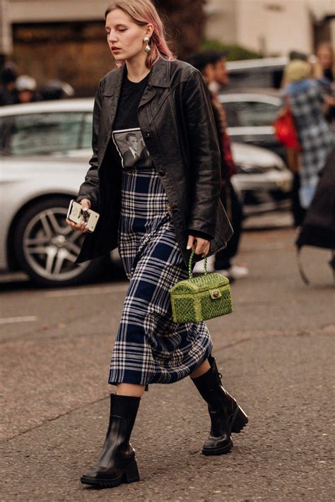 The Best Street Style From London Fashion Week Page Vogue
