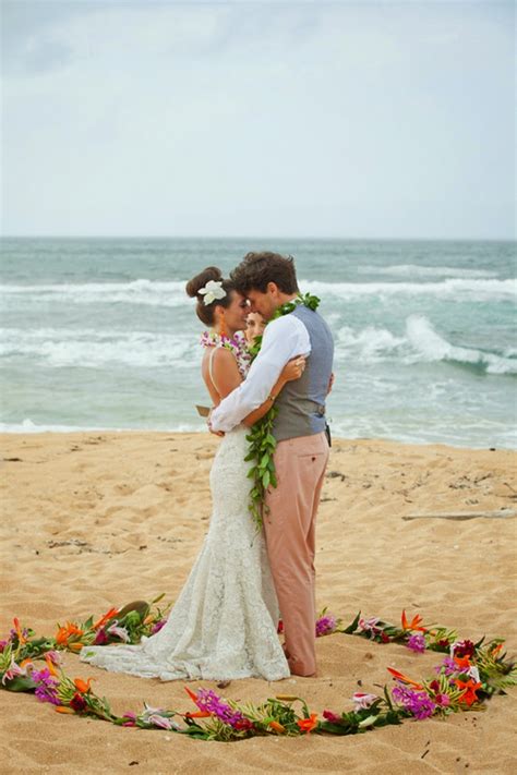 Simple kona beach weddings is a wedding planning and wedding officiant service based in kailua kona, hawaii, specializing in intimate, destination beach weddings from securing a beach permit to providing ceremony site ideas to assisting with the marriage license,. Beutiful and Intimate Destination Wedding in Hawaii ...