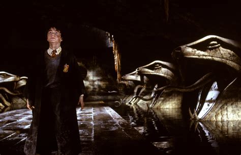 Download Harry Potter Daniel Radcliffe Movie Harry Potter And The Chamber Of Secrets Hd Wallpaper