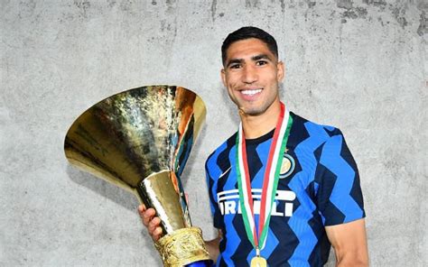 Achraf hakimi joined internazionale in 2020 from real madrid, having spent two years on loan at borussia dortmund. Achraf Hakimi reste à l'Inter la saison prochaine