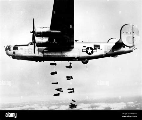 B 24 Liberator Hi Res Stock Photography And Images Alamy