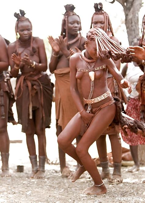 Afrikanische Frau Tanzen Nackt Bilder Von Nackten Negerinnen