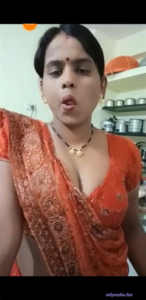 Desi Bhabhi Boobs Pics In Blouse Only Nudes Pics