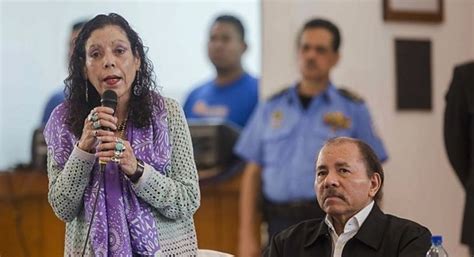 Nicaragua La Soledad De Daniel Ortega Y La Chayo Murillo El Ojo