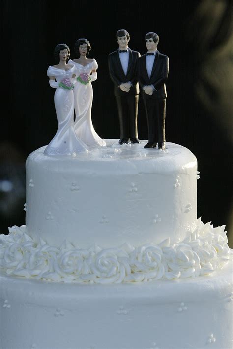 Wedding Cake Is Artistic Expression That Baker May Deny To Same Sex Couple California Judge
