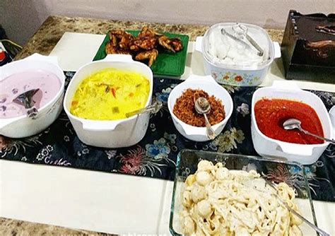 With hari raya just around the corner, we've gathered a list of dos and don'ts to help you with your raya visit. 7 Tips Untuk Organize Raya Open House - Rilek1Corner