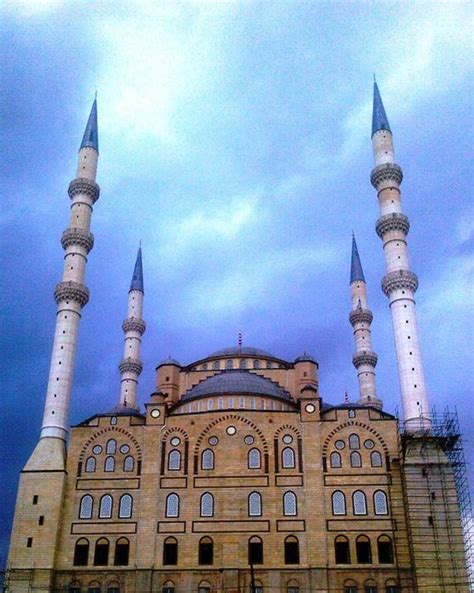 Türkiyenin En Büyük Camileri Hangileridir