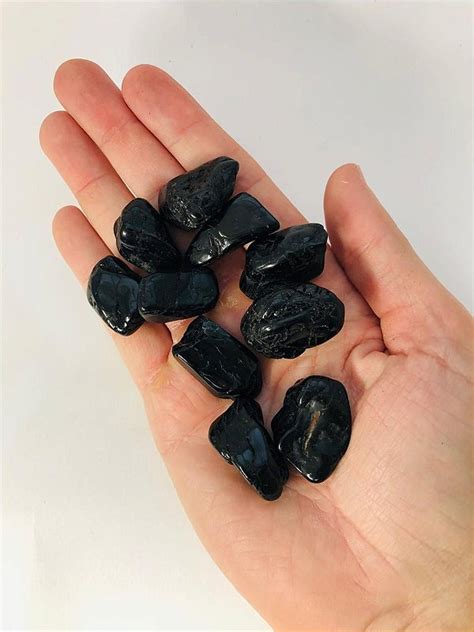 Turmalina Negra Rolada Pequena Pedra Natural para Proteção Produtos