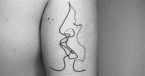 Celebrate National Kissing Day With Tattooed Smooches Tattoo Ideas
